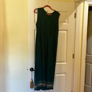 Perfect maxi dress for a cruise does not wrinkle can dress up or down
